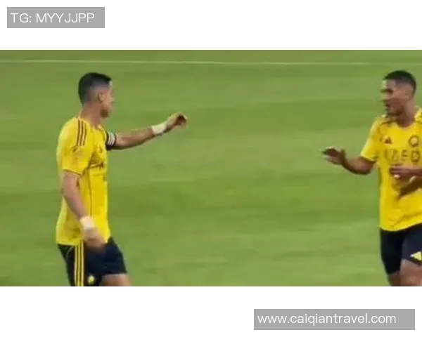 学习足球明星的技巧与操作方法提升你的球技和比赛表现